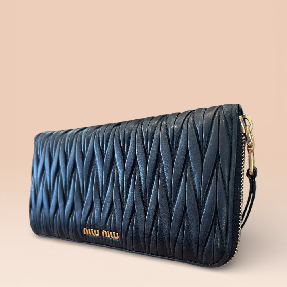 Miu Miu
 Black Matelasse Leather Zip Around Wallet - Picture 12 of 14